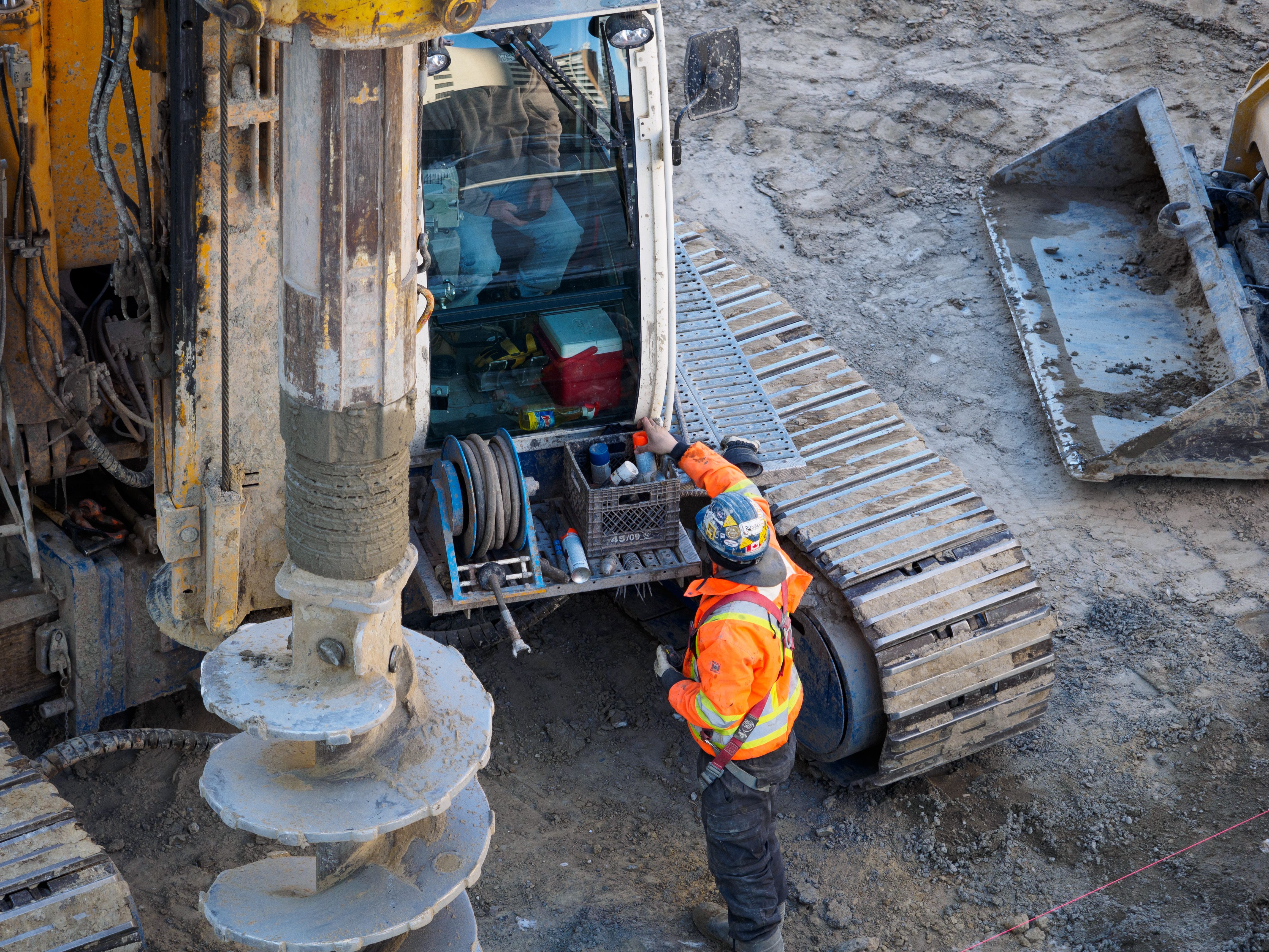 Piling equipment